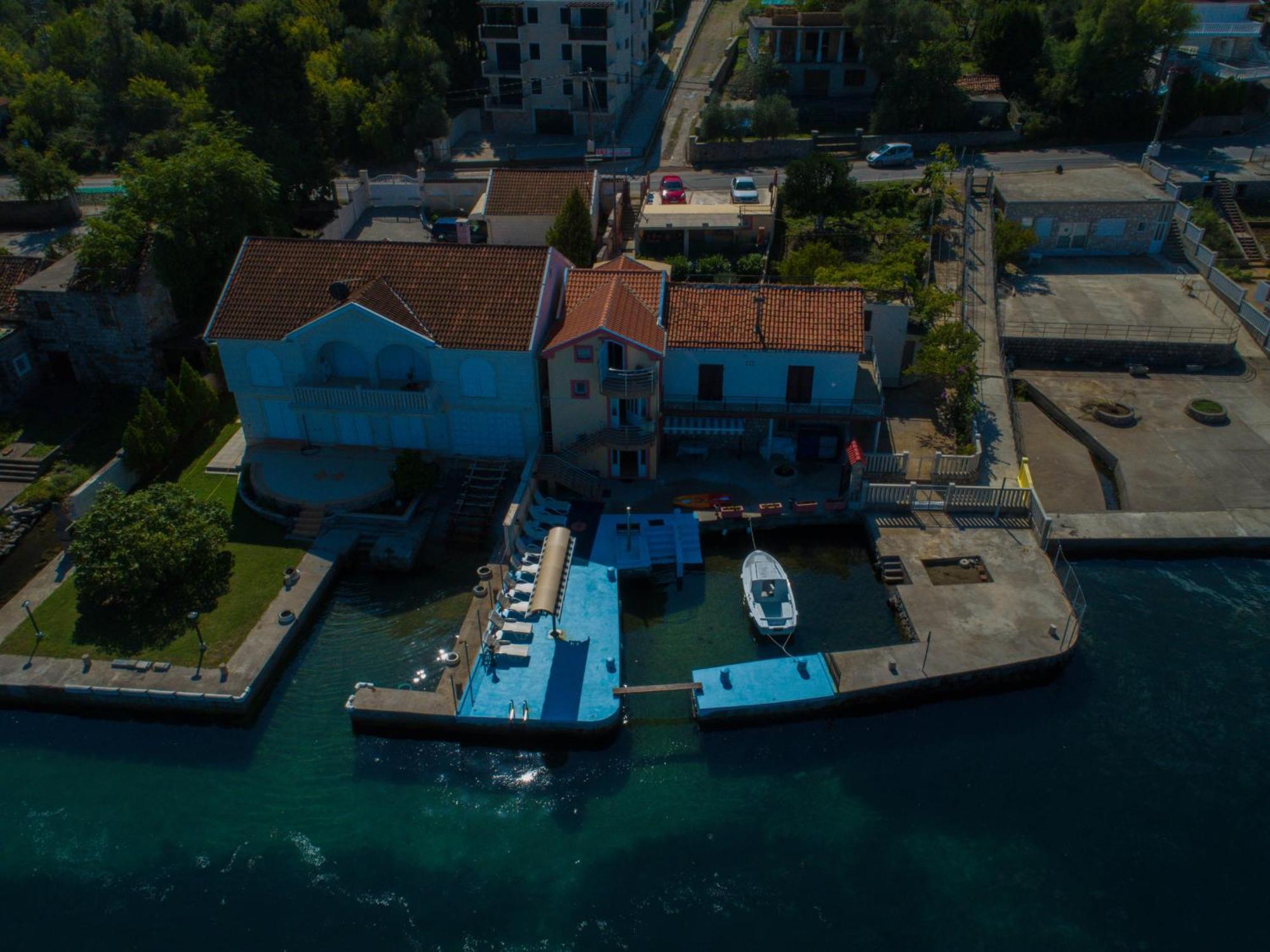 Porto Del Sole Apartments Tivat Exterior photo
