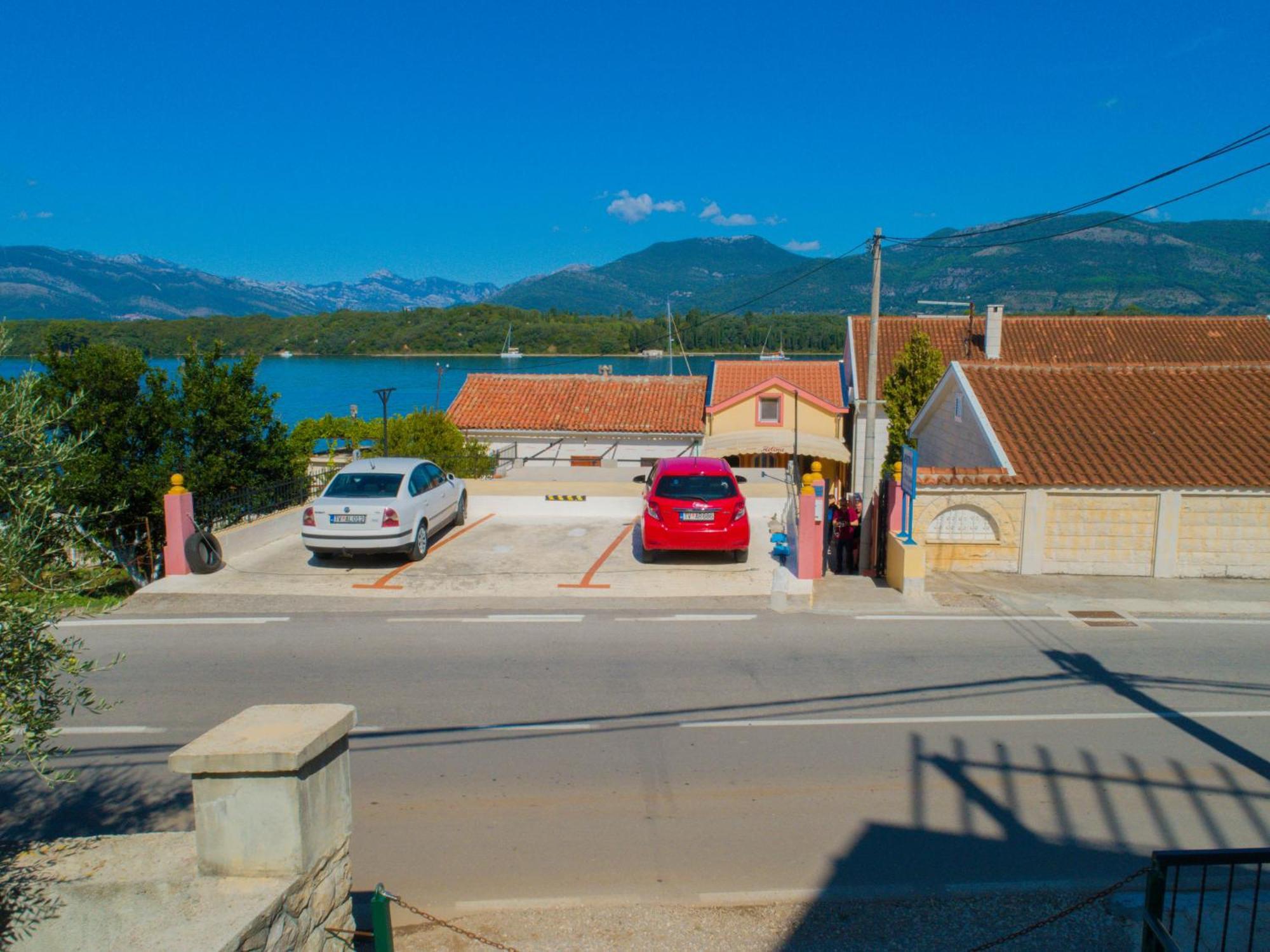 Porto Del Sole Apartments Tivat Exterior photo