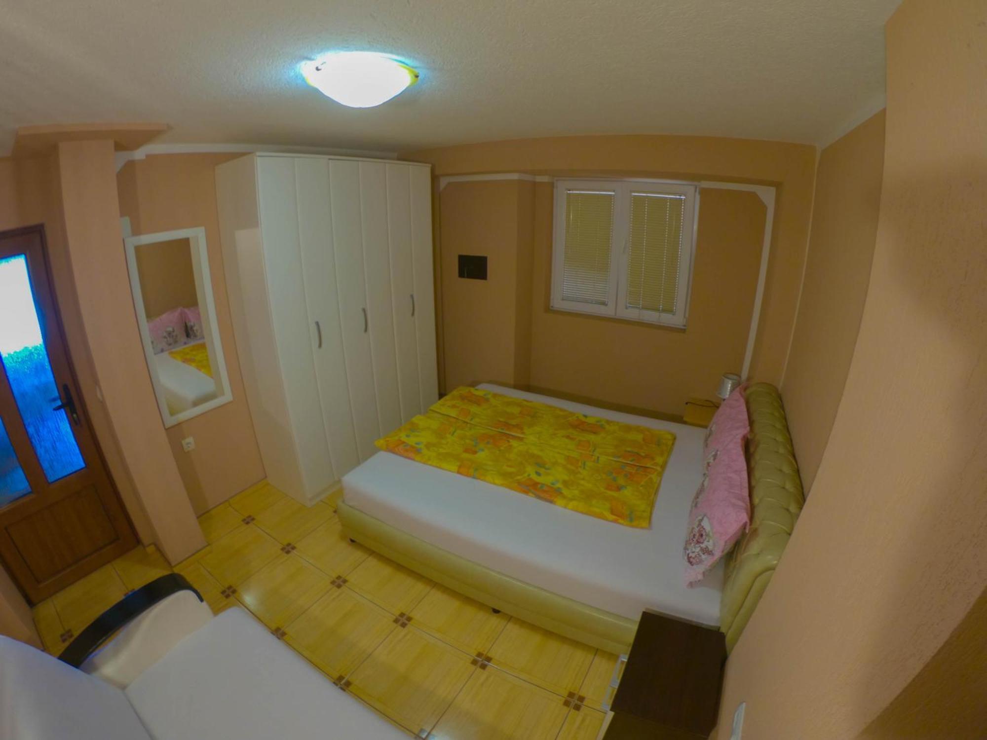 Porto Del Sole Apartments Tivat Exterior photo