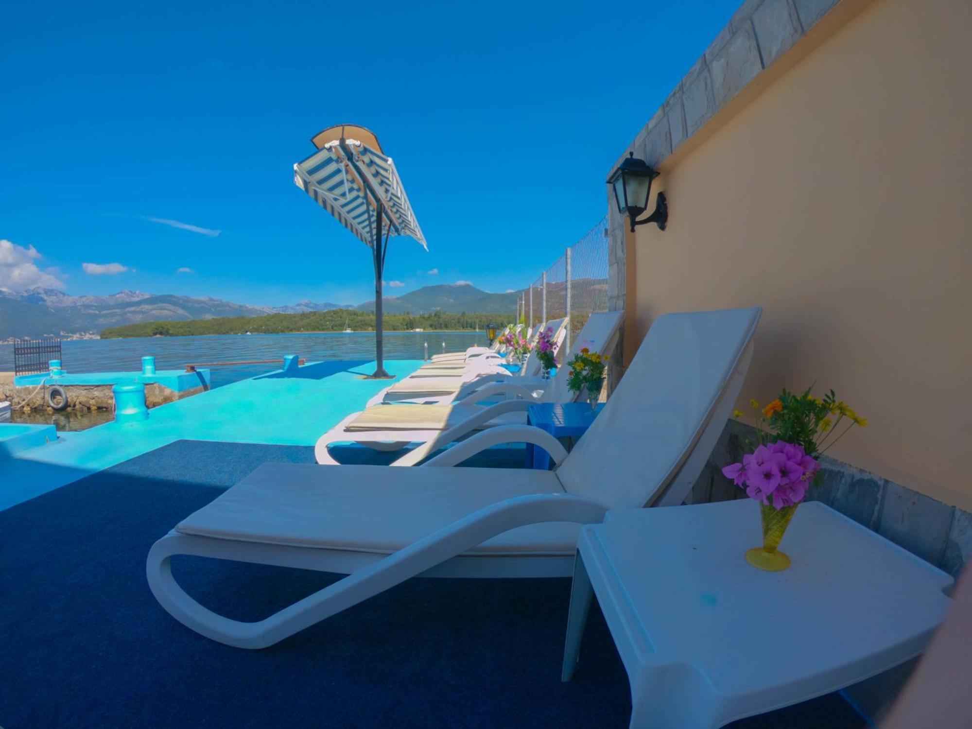 Porto Del Sole Apartments Tivat Exterior photo