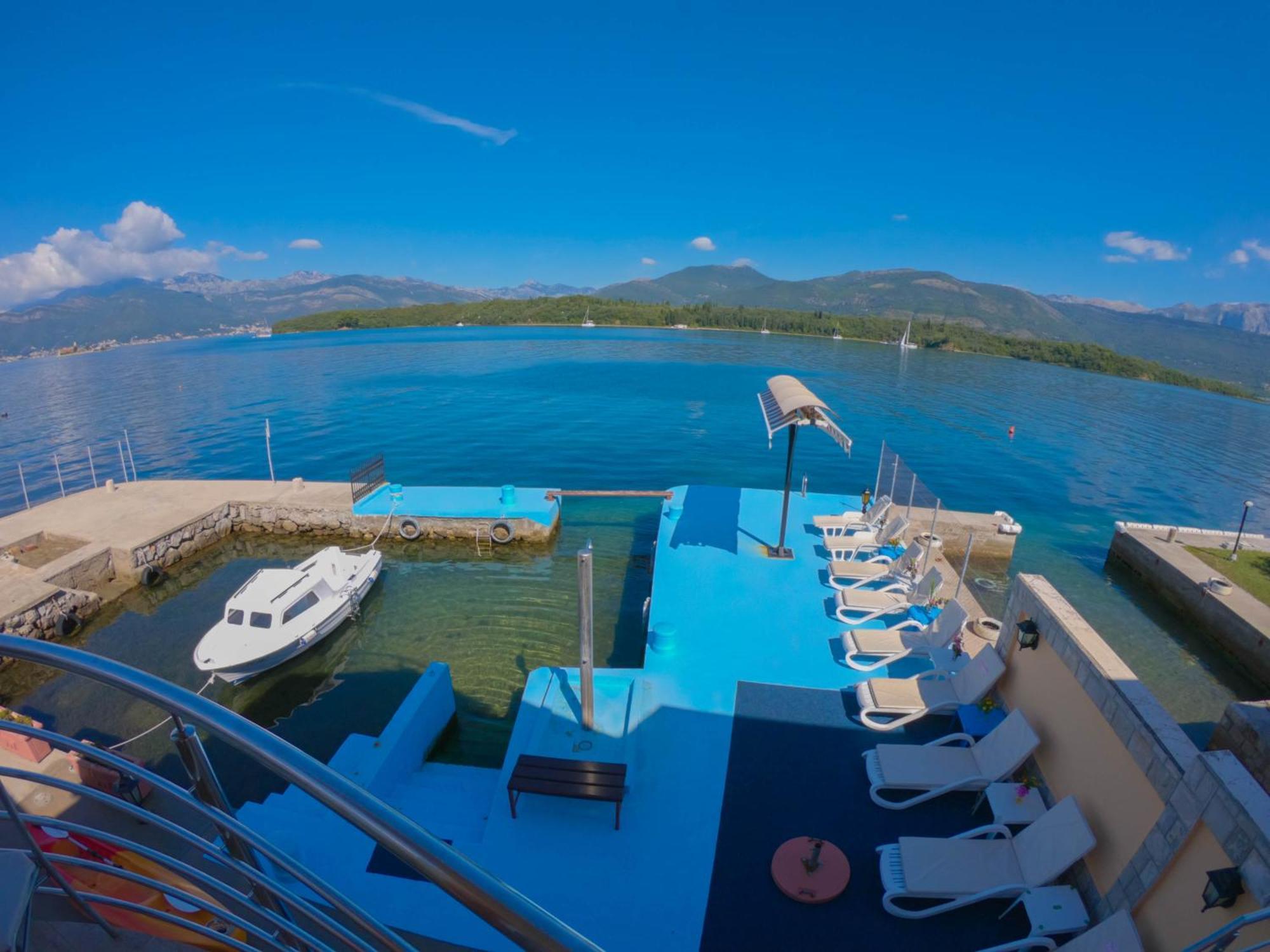 Porto Del Sole Apartments Tivat Exterior photo